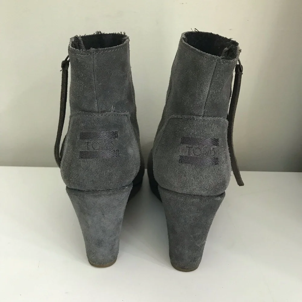 TOMS Desert Wedge Booties Gray - Picture 5 of 9
